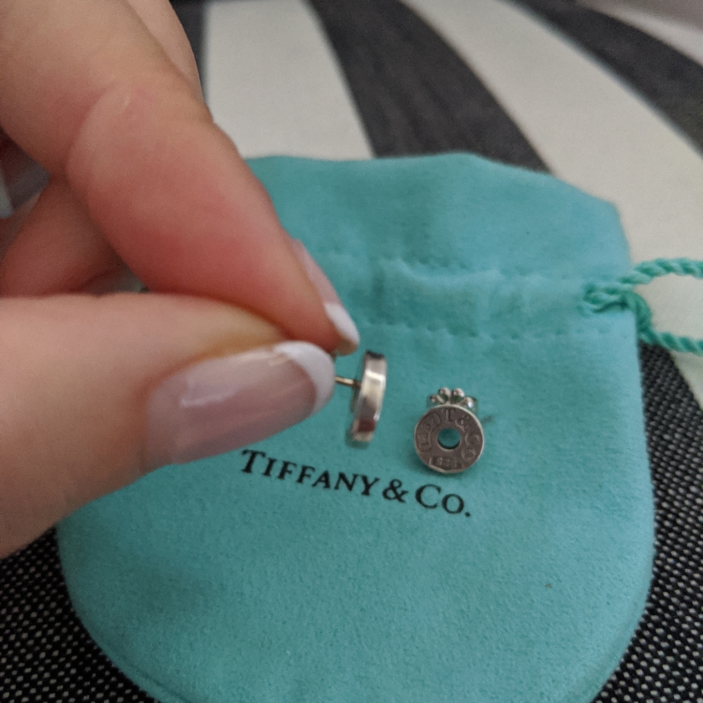 Tiffany & Co. Silver Disc Stud Earrings on Tiffany Blue Pouch - Picture 8 of 9
